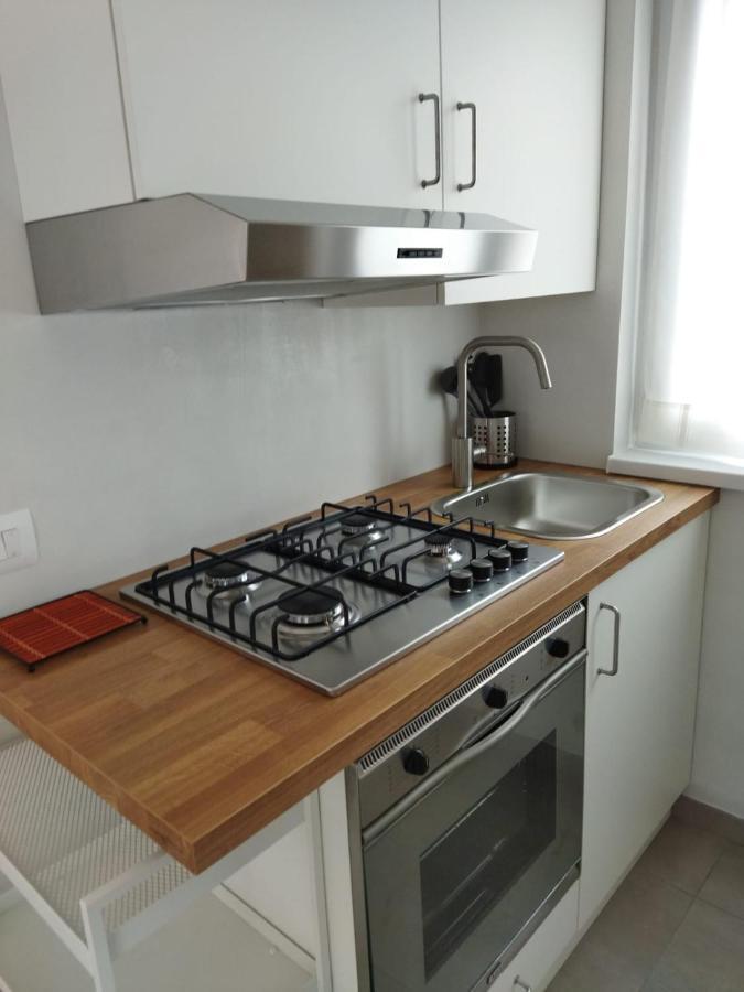 Apartamento Riva'S Slim House 2 Exterior foto